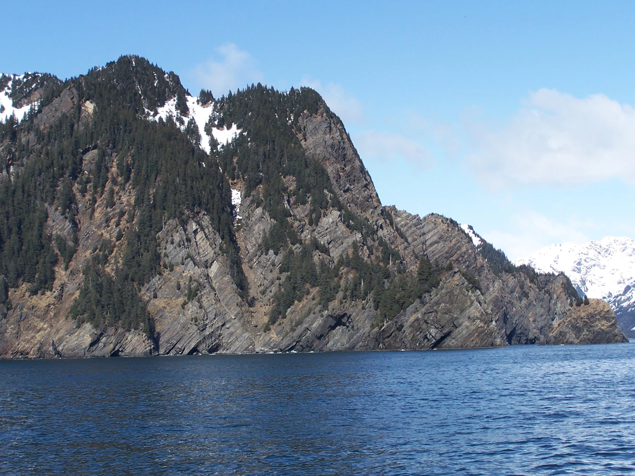 Photo 4.4 Kenai Fjords shoreline and rocky cliff