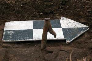 This tent stake is non-issue/non-regulation, possibly made by a cavalry blacksmith using at-hand iron stock. NPS photo.