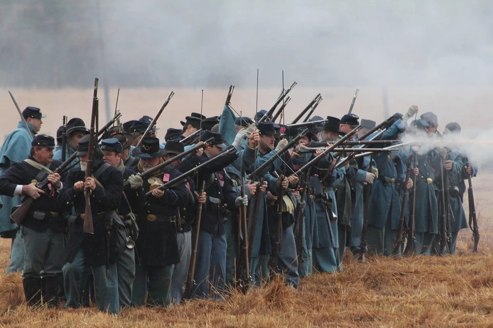 Left Side: Question: Why was it so important for the Union army to protect the Nashville Pike? Right side: Answer: The Nashville Pike was the road used to connect the Union army to their supply line. It also was their only route to escape to Nashville.