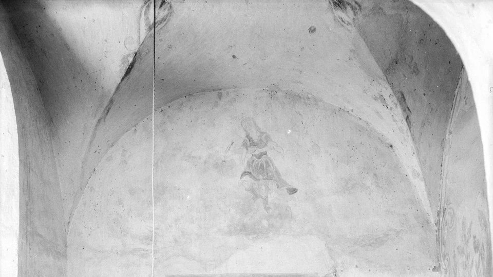 historic photo of groined fault with faint paintings still visible