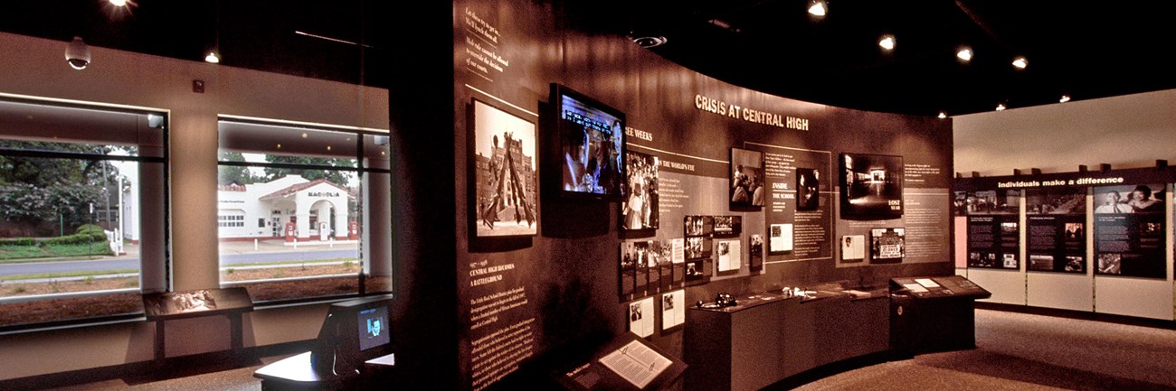 Little Rock Central High School NHS visitor center and exhibits