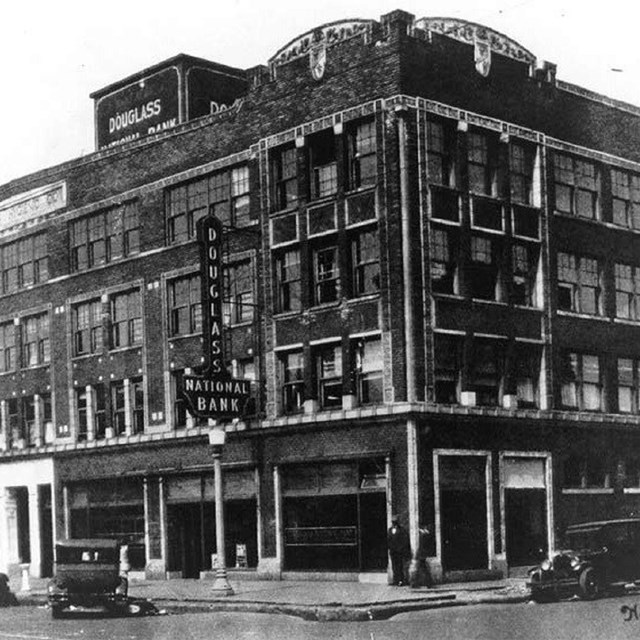 photo of an old commercial building 