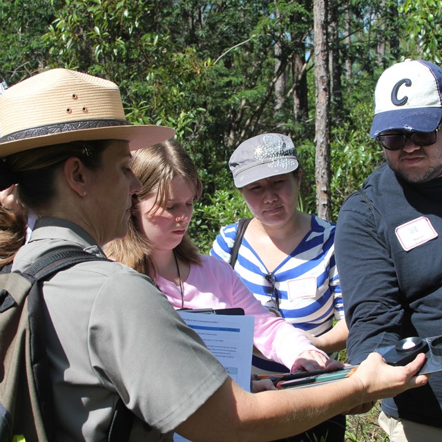 NPS ranger sharing knowledge in fire adapted communities