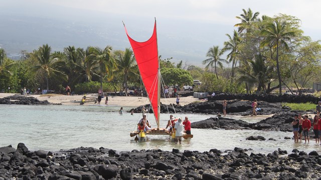 Traditional canoe sailing from Honokohau Beach