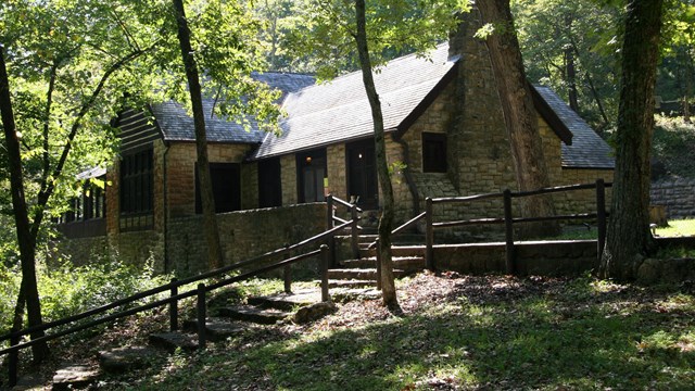 Big Spring Lodge at Ozark National Riverways