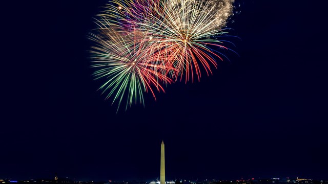 Fireworks over the Lincoln Memorial