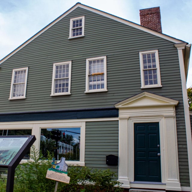 Front view of the Antram-Gray House