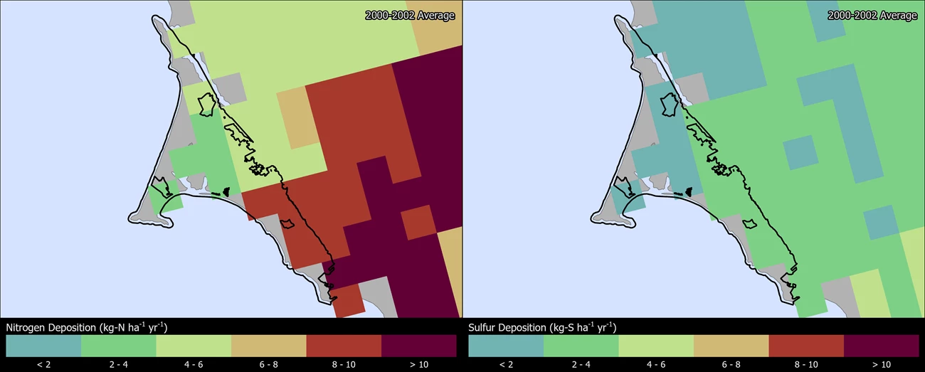 Two maps showing PORE boundaries. The left map shows the spatial distribution of estimated total nitrogen deposition levels from 2000-2002. The right map shows the spatial distribution of estimated total sulfur deposition levels from 2000-2002.