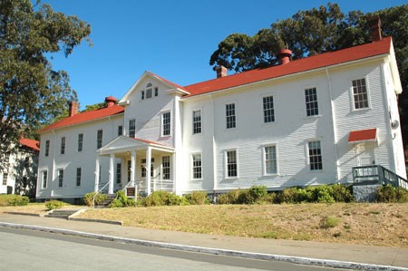 Fort Baker barracks building before porch reconstruction