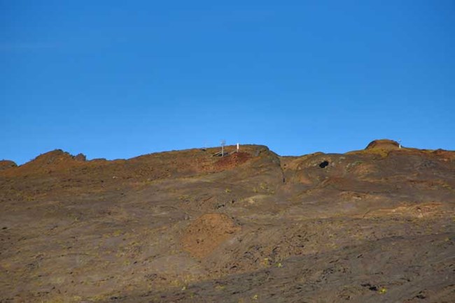 Weather equipment on top of Mauna Ulu