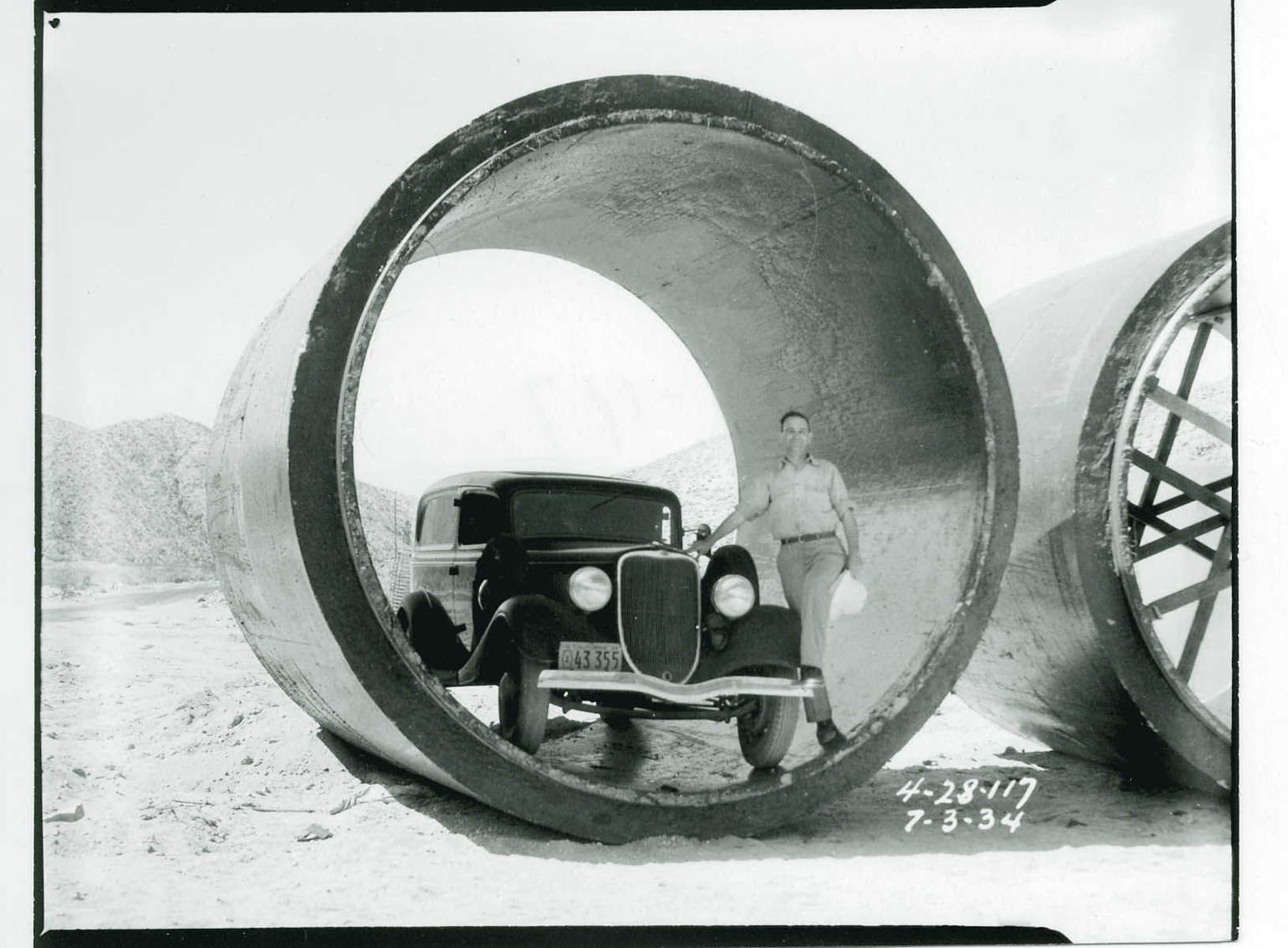 Building of Coxcomb Tunnel