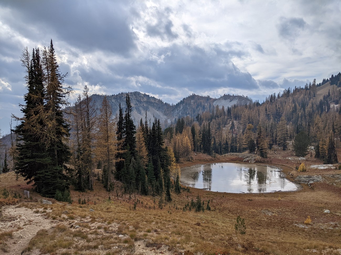 juanita lake october