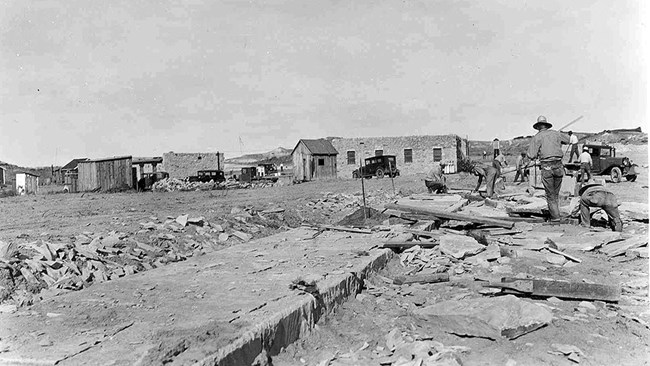 Rainbow Forest Museum during construction, 1931