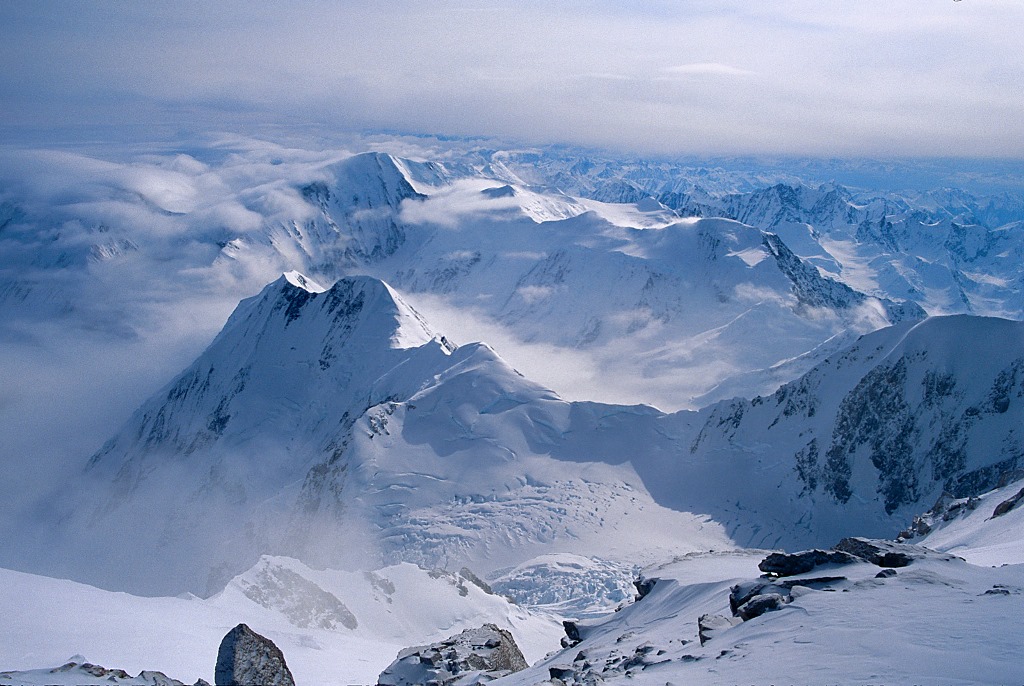 Looking down onto the Traleika Spur and Mount Silverthrone