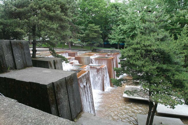 Halprin Open Space Sequence, Portland, Oregon, ref# 13000058 Water fountain in public area with block like waterfalls
