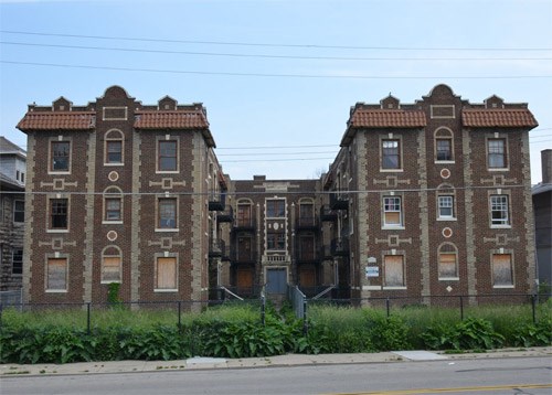 The Ambassador, Cincinnati. Ohio. Ref# 14000356 Large connected apartment complex