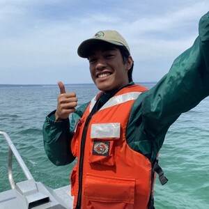 Intern on an ocean boat