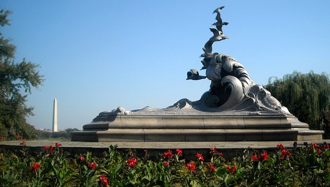 United States Navy and Merchant Marines statue.